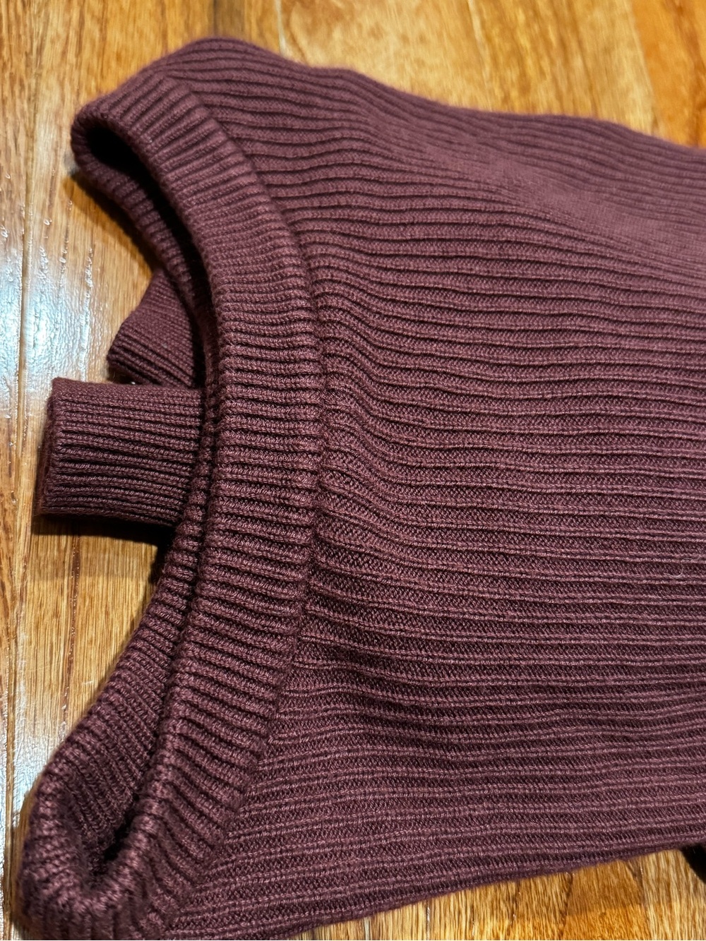 Lululemon Reversible Crossover Ribbed Sweater Smoky Red Size 8 Cashmere Blend - Picture 4 of 4